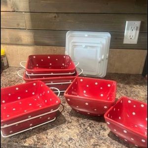 Five piece Temptations bakeware set